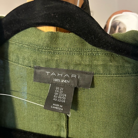 Tahari linen blend jacket/shirt. Like new - Picture 3 of 6